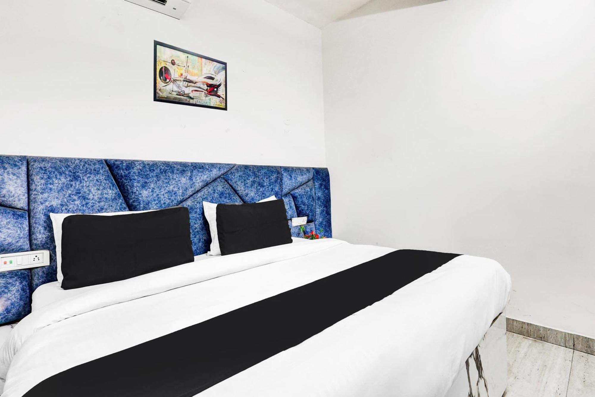Hotel O Clock Tower Inn Yeni Delhi Dış mekan fotoğraf